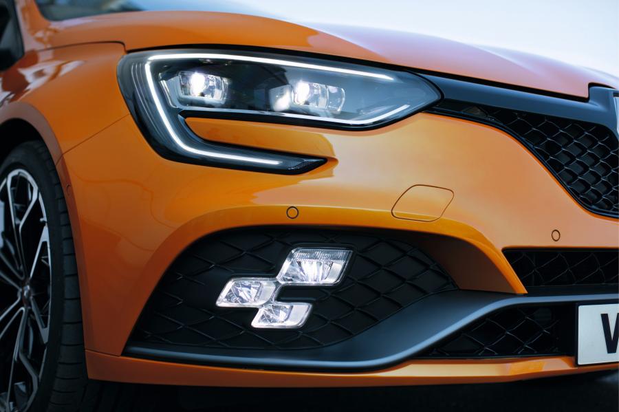 Детали экстерьера Renault Megane R.S. Sport chassis 2018 года  (WW) (фото 25 из 41)